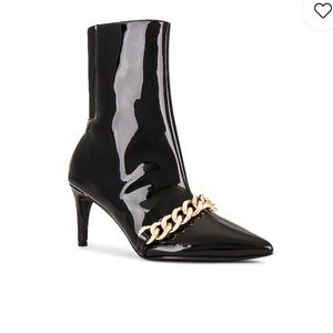Raye gorgeous “Fox” patent boot size 9.5 worn once purchased from Revolve
